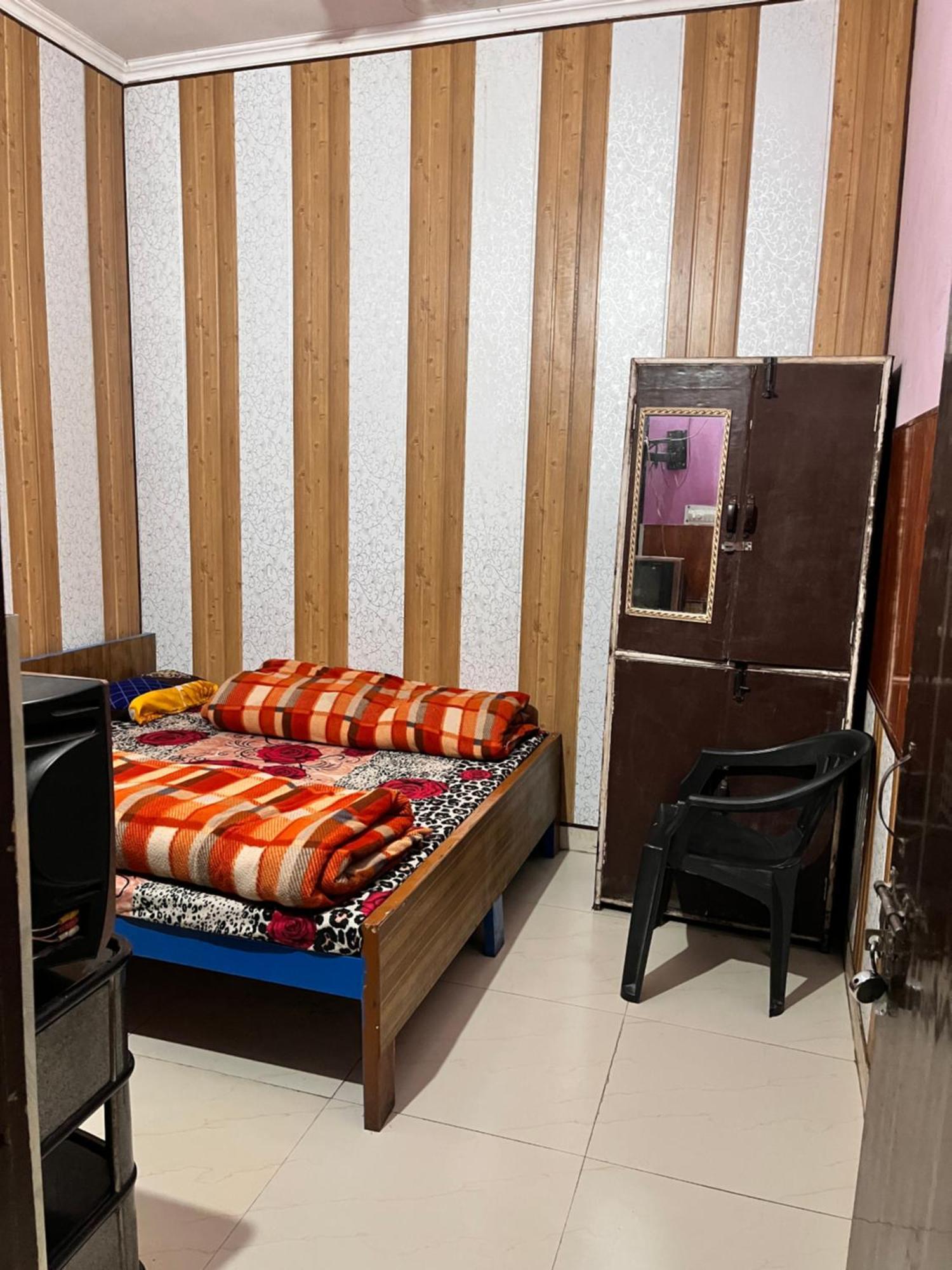 Hotel Pushpanjali Haldwani Ngoại thất bức ảnh
